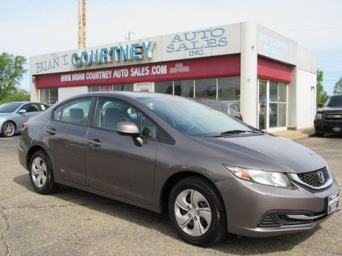 Used 2013 Honda Civic LX image 2