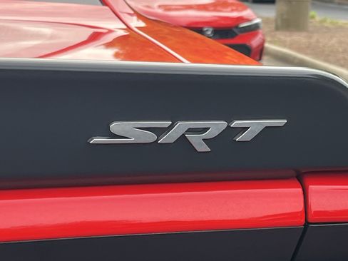 Used 2015 Dodge Challenger SRT Hellcat RWD image 17