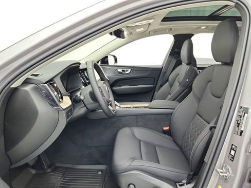 New 2026 Volvo XC60 B5 Plus w/ Climate Package image 21