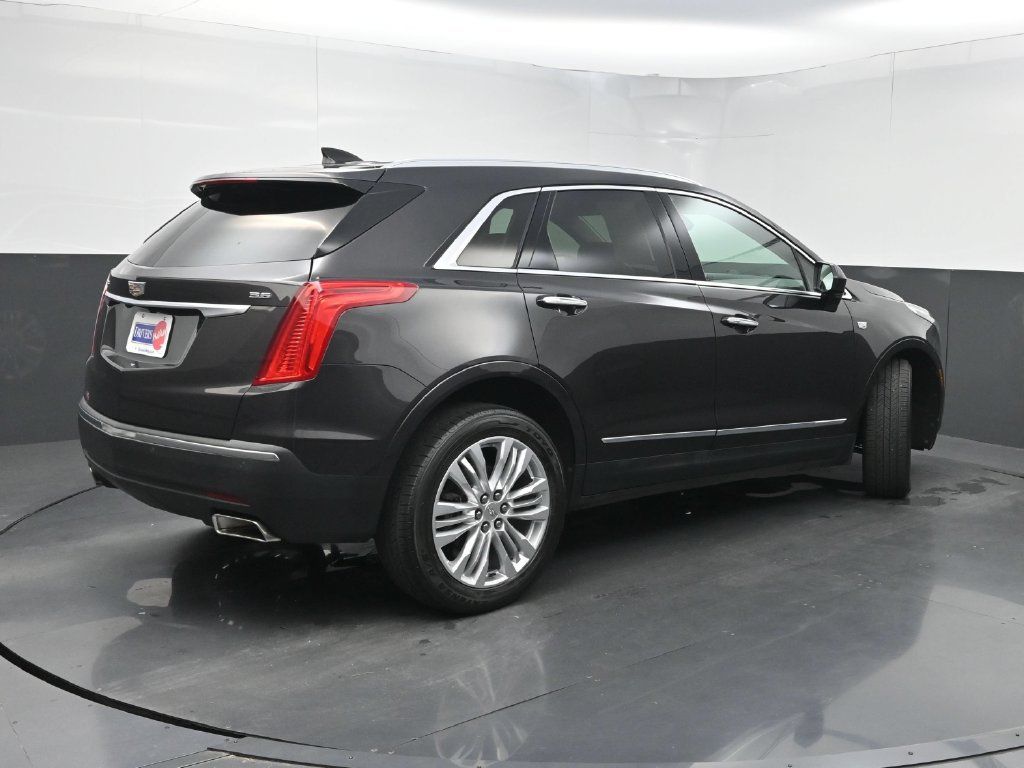 Used 2017 Cadillac XT5 Premium Luxury FWD image 25