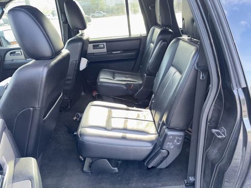 Used 2017 Ford Expedition EL XLT w/ Equipment Group 202A AWD/4WD image 10