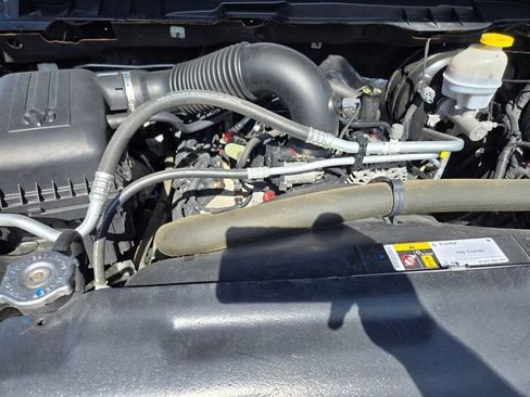Used 2020 RAM 1500 Tradesman w/ Chrome Appearance Group AWD/4WD image 23