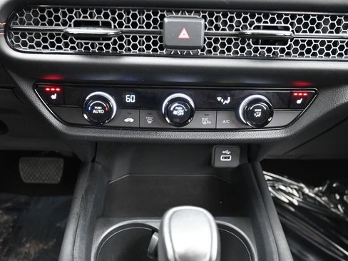 Certified 2024 Honda HR-V Sport image 44