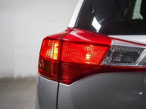 Used 2014 Toyota RAV4 Limited w/ Technology Package image 11