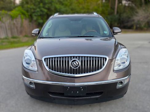 Used 2009 Buick Enclave CXL w/ Entertainment Package #3 image 2