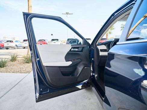 New 2026 Mitsubishi Outlander SE FWD image 14