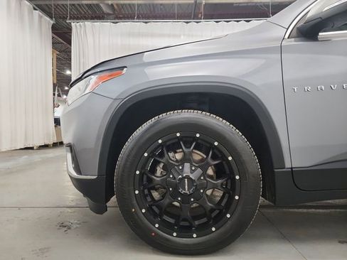 Used 2021 Chevrolet Traverse LT w/ LPO, Floor Liner Package image 22