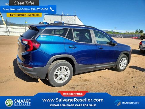 Used 2022 GMC Terrain SLE w/ Driver Convenience Package FWD image 4