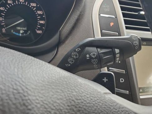 Used 2017 Lincoln MKC Select w/ Select Plus Package image 25