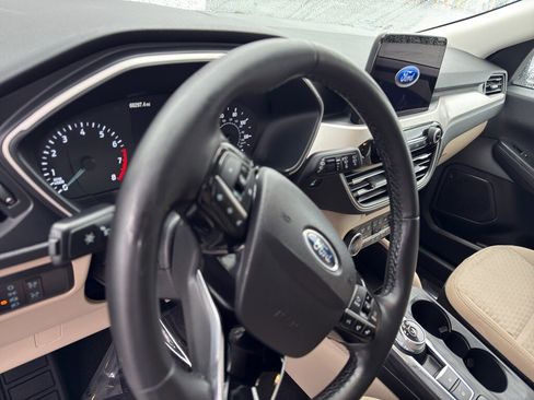 Used 2022 Ford Escape SE w/ Convenience Package image 13
