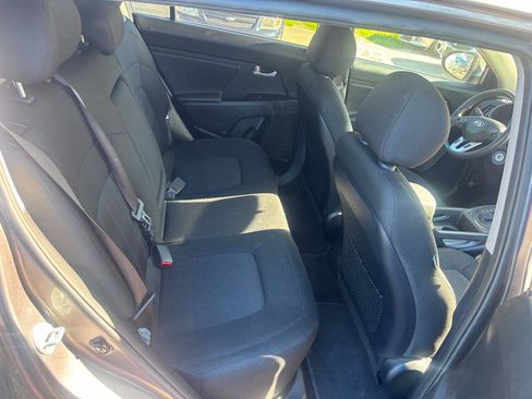 Used 2013 Kia Sportage LX w/ Convenience Pkg FWD image 13