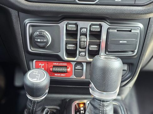 New 2026 Jeep Wrangler Unlimited Sport AWD/4WD image 15