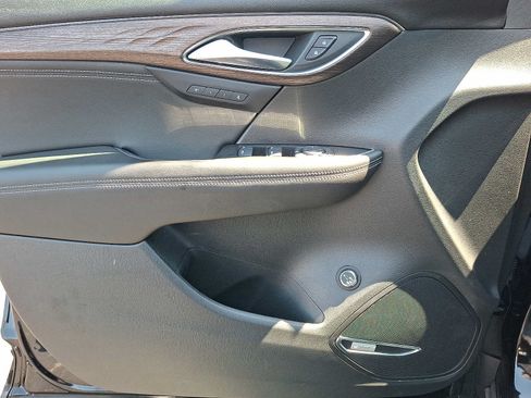 Used 2023 Buick Envision Avenir AWD/4WD image 12