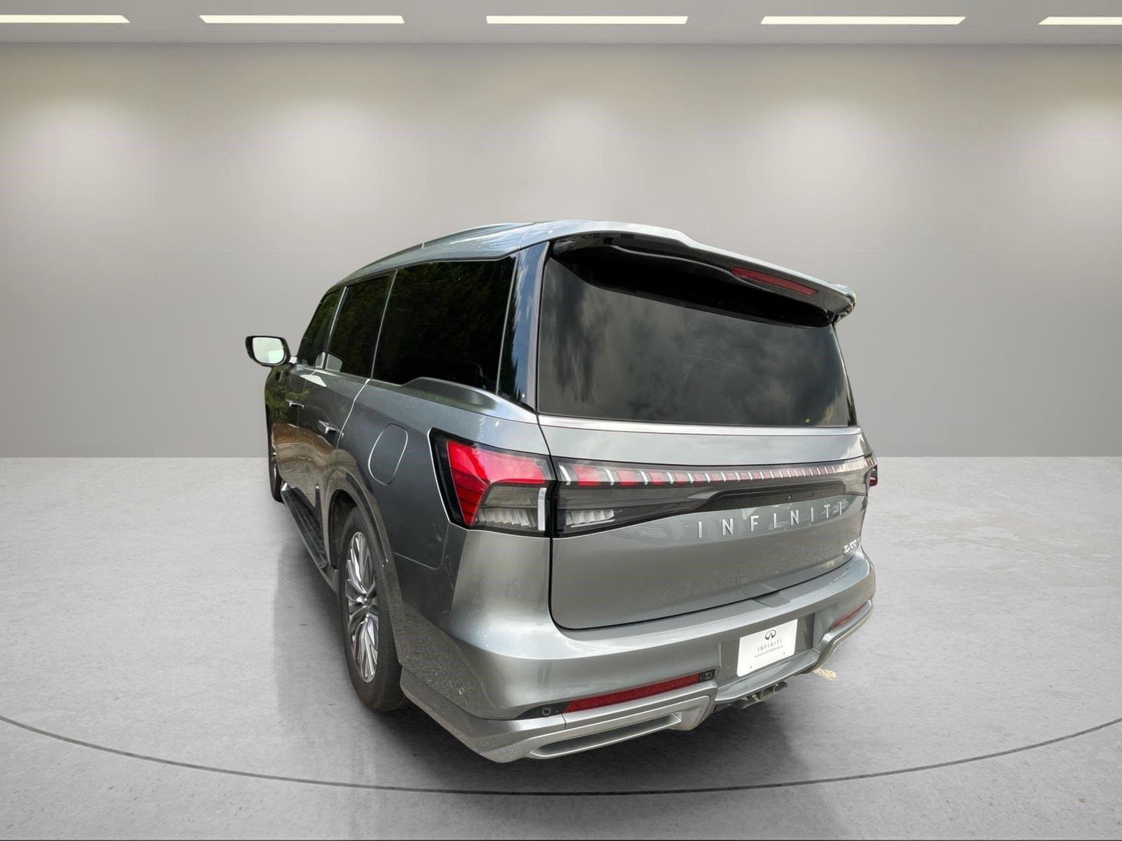 Certified 2025 INFINITI QX80 Sensory AWD/4WD image 13