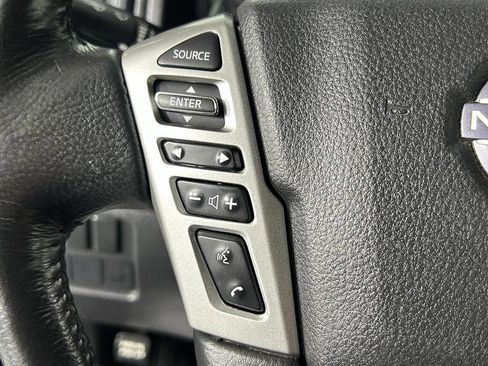 Used 2024 Nissan Titan SV w/ SV Convenience Package AWD/4WD image 25
