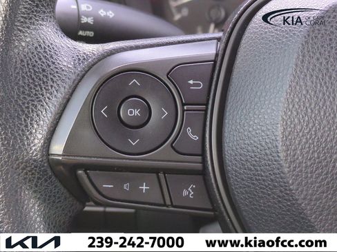 Used 2021 Toyota Corolla LE image 21