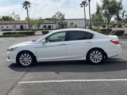 Used 2014 Honda Accord EX image 6
