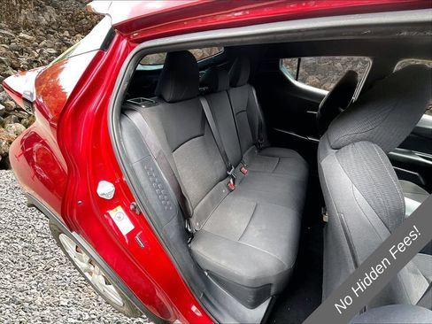 Used 2019 Toyota C-HR LE FWD image 22