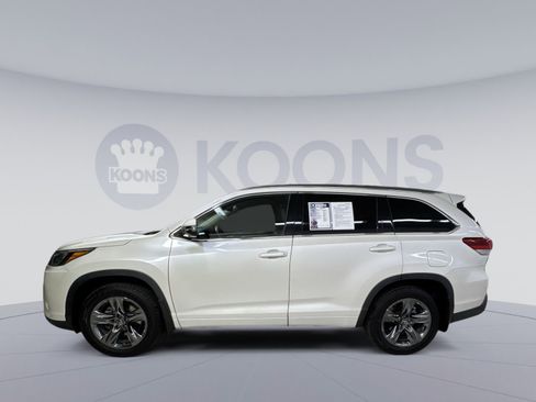 Used 2018 Toyota Highlander Limited Platinum image 8