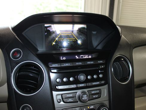 Used 2015 Honda Pilot EX-L image 16