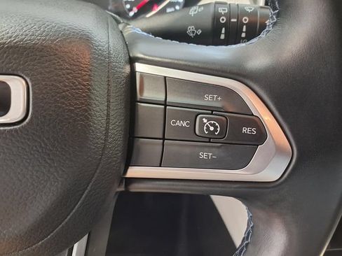 Used 2022 Jeep Compass Latitude w/ Sun and Sound Group AWD/4WD image 10
