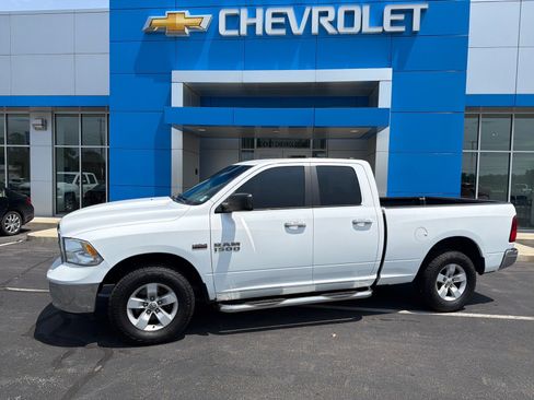 Used 2016 RAM 1500 Classic SLT AWD/4WD image 1