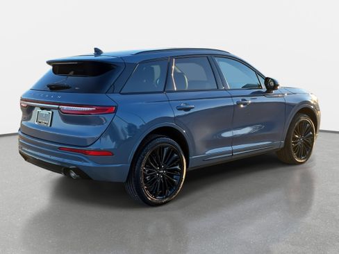 Used 2023 Lincoln Corsair Reserve w/ Jet Appearance Package image 5