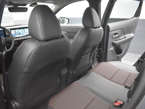 New 2026 Nissan Kicks SR w/ Illumination Package FWD image 14