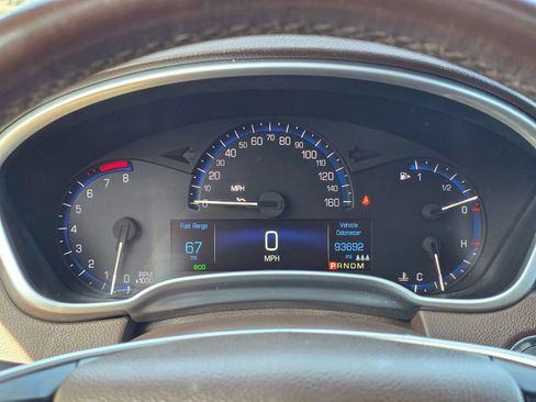 Used 2014 Cadillac SRX Luxury w/ Driver Awareness Package FWD image 25