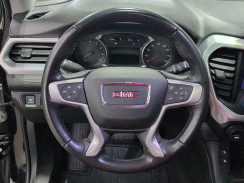 Used 2019 GMC Acadia SLT w/ LPO, Black Accent Package AWD/4WD image 9