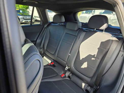 Used 2026 Mercedes-Benz GLC 300 4MATIC image 19
