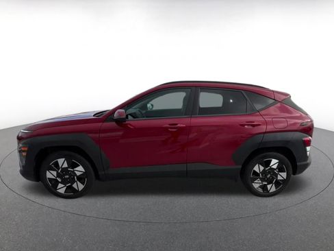 Used 2025 Hyundai Kona SEL image 9