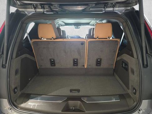 Used 2022 Cadillac Escalade Sport w/ Touring Package image 13