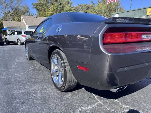 Used 2013 Dodge Challenger R/T Plus image 16