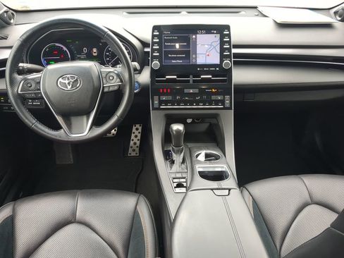 Used 2021 Toyota Avalon XSE image 21