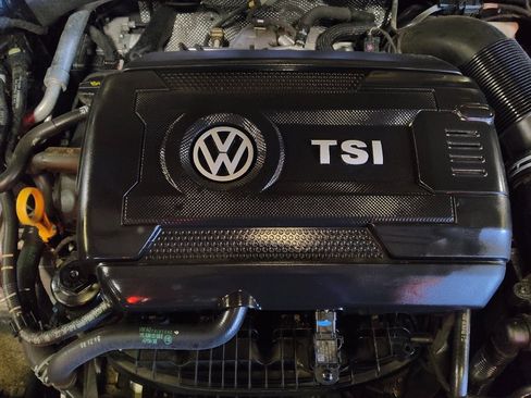 Used 2021 Volkswagen Jetta GLI Autobahn w/ GLI Autobahn Black Package image 30