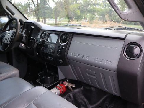 Used 2014 Ford F350 XL w/ Power Equipment Group AWD/4WD image 17