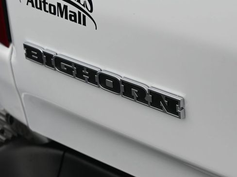 New 2026 RAM 1500 4x4 Crew Cab image 32