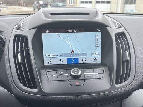 Used 2018 Ford Escape SEL image 4