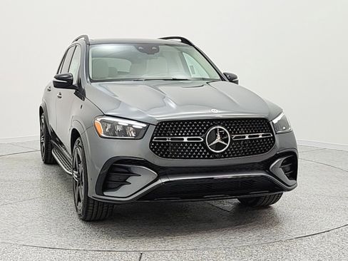 New 2026 Mercedes-Benz GLE 450 GLE 450 image 2