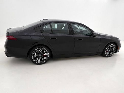 New 2027 BMW i5 xDrive40 AWD/4WD image 4