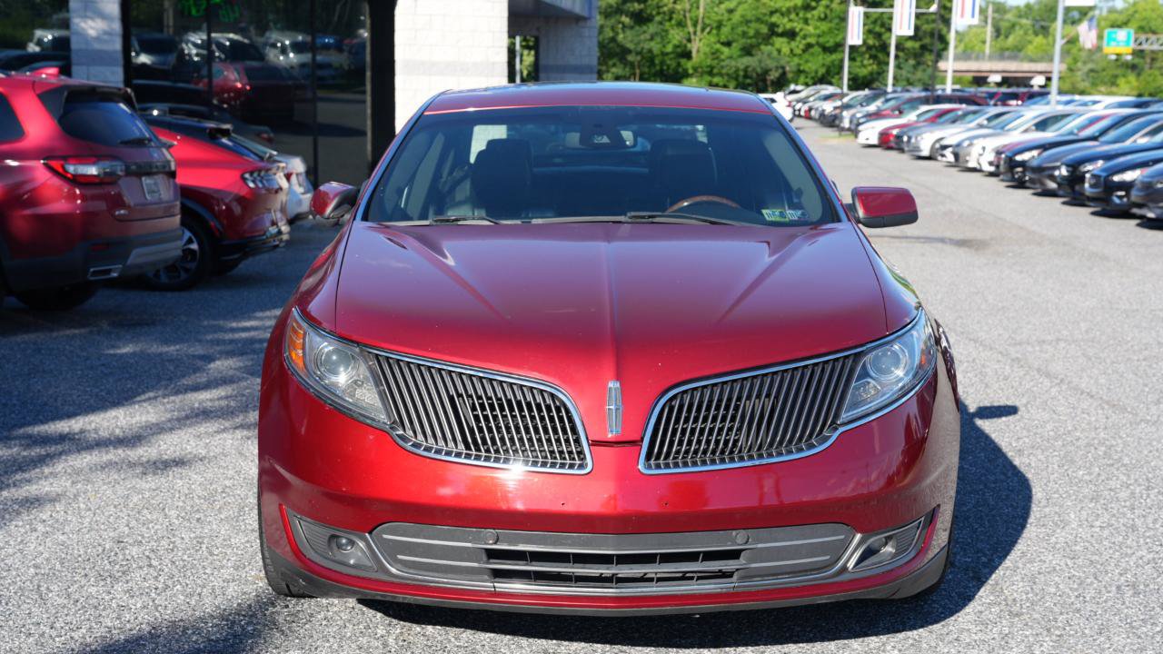 Used 2013 Lincoln MKS FWD image 2