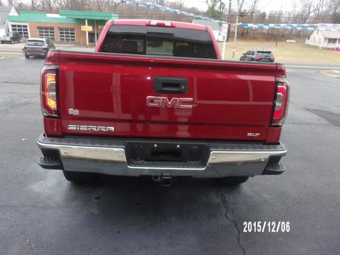 Used 2018 GMC Sierra 1500 SLT image 5
