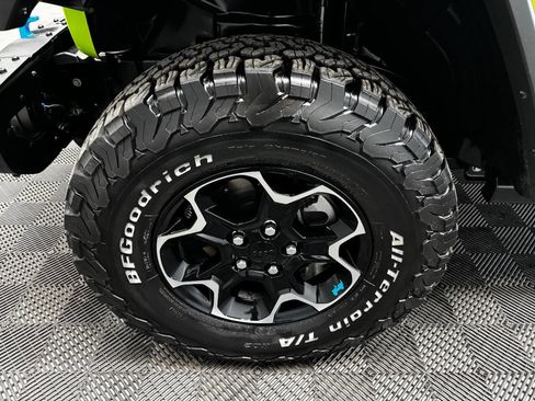 Used 2021 Jeep Wrangler Unlimited Rubicon 4xe w/ Steel Bumper Group image 19