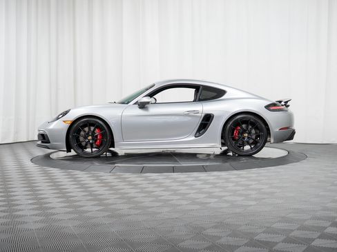 Certified 2025 Porsche 718 Cayman GTS RWD image 41