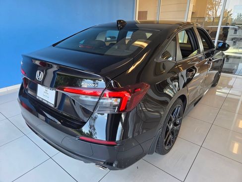Certified 2025 Honda Civic Sport image 6