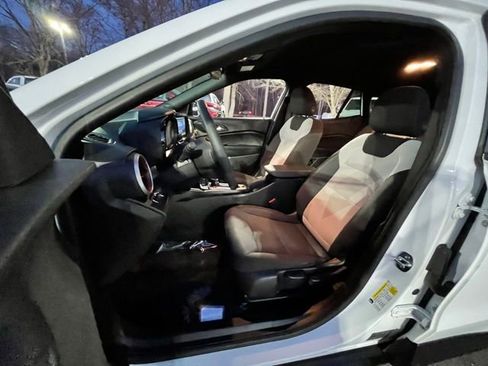 Used 2024 Chevrolet Trax RS w/ Driver Confidence Package image 15