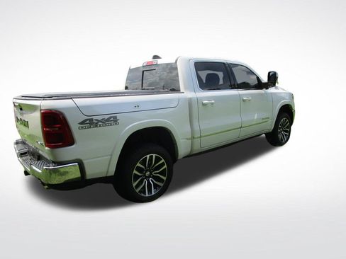 Used 2025 RAM 1500 Limited w/ Off Road Group AWD/4WD image 9