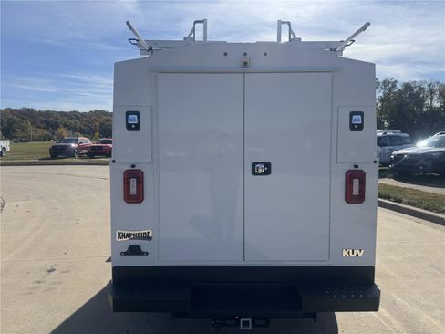 New 2026 Ford E-350 and Econoline 350 Super Duty w/ Power Equipment Group RWD image 3
