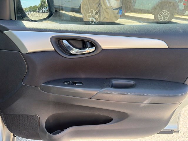 Used 2016 Nissan Sentra S FWD image 14